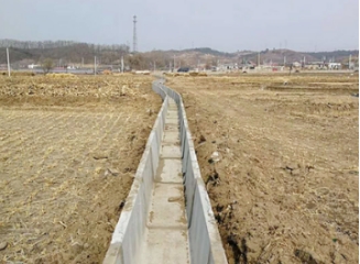丹东农田矩形槽：一种农田灌溉系统
